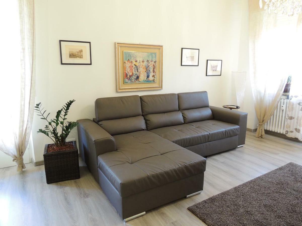 Apartament Residenza Arusnati Werona Zewnętrze zdjęcie